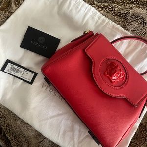 Versace La Medusa Small Red